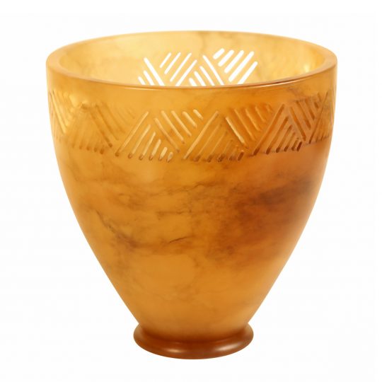 ornamental-cup-in-agata-alabaster