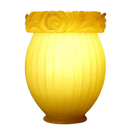 agata_alabaster_lamp_with_border_of_carved_roses